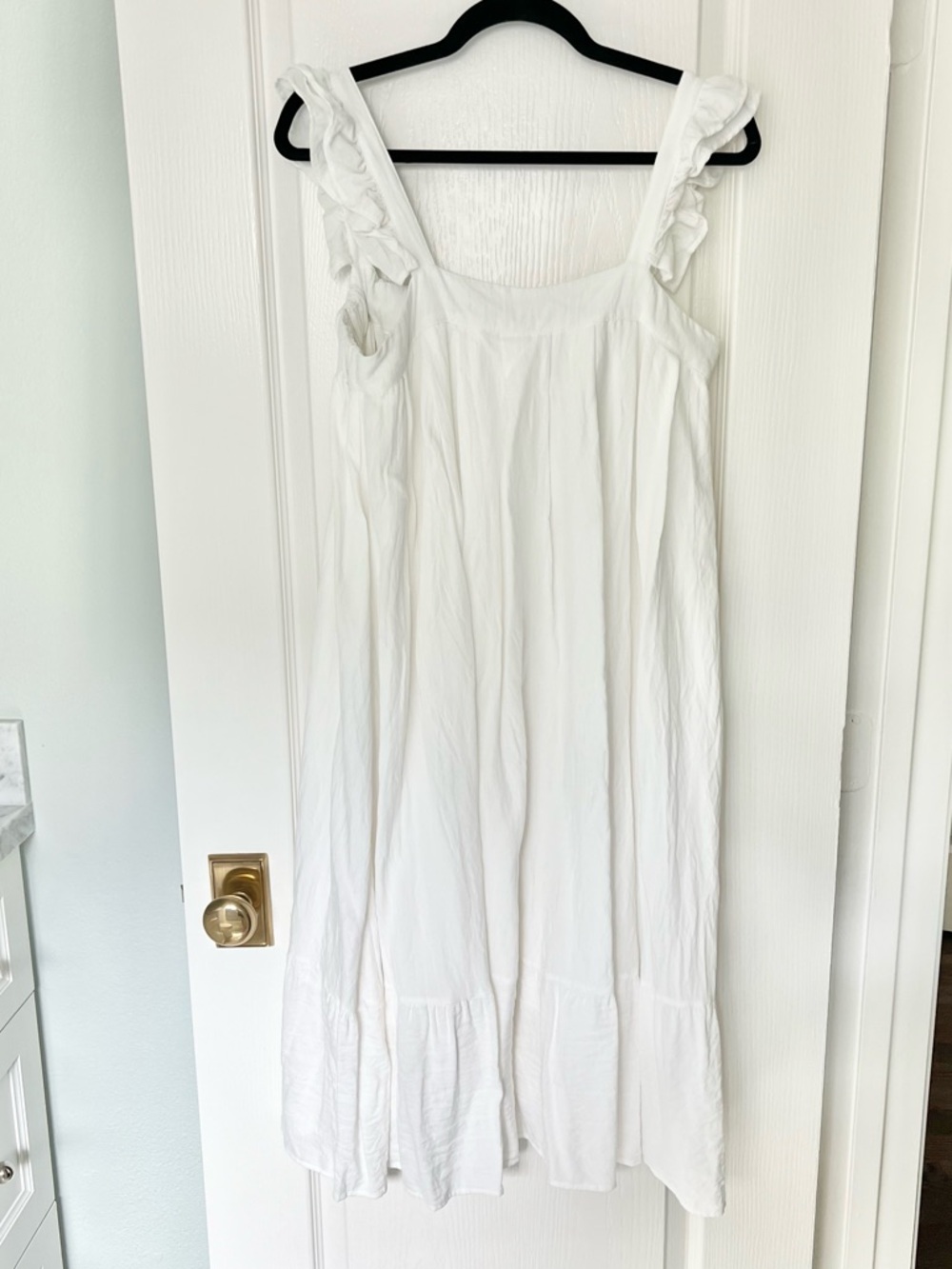 Mable White Midi Dress - Picture 2 of 4